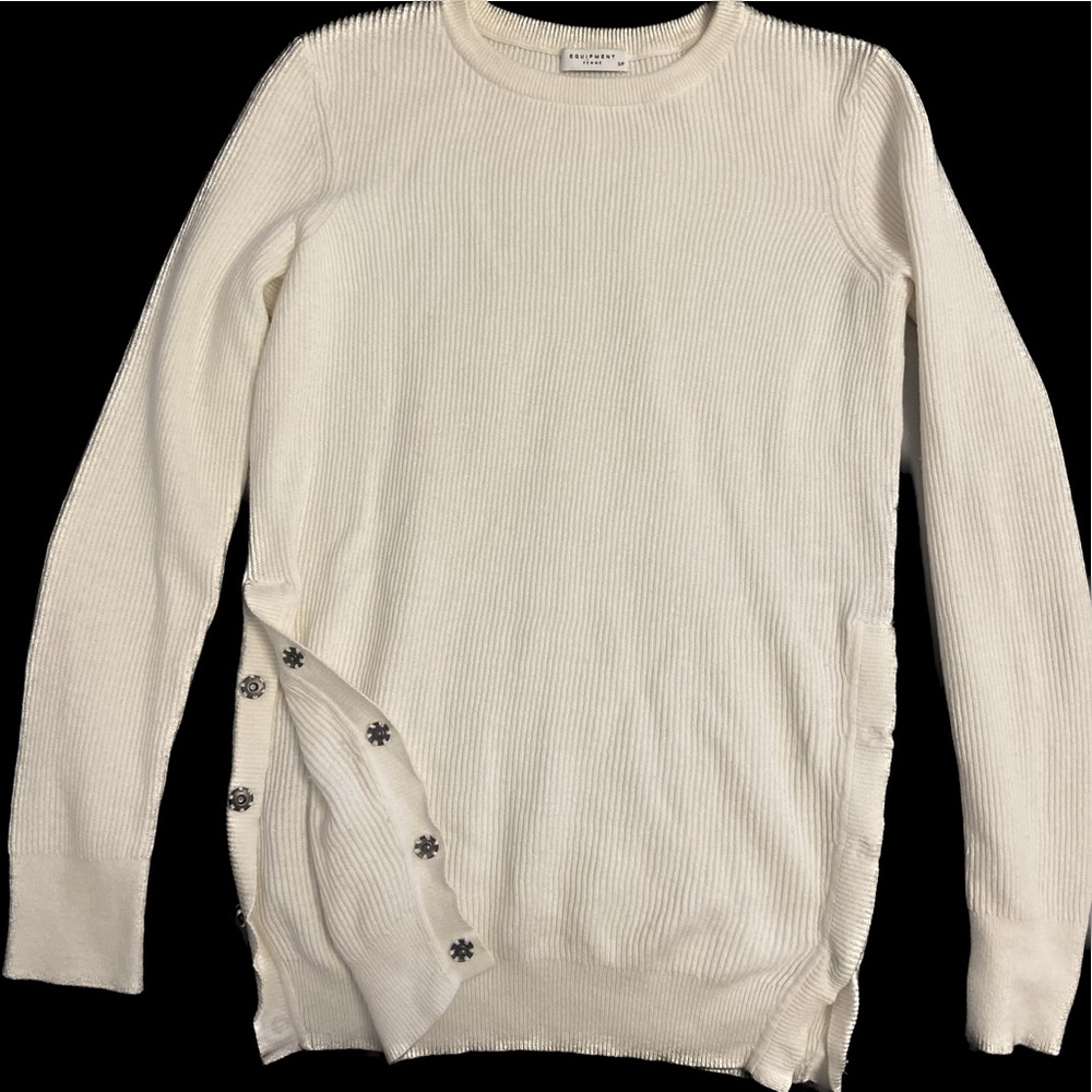 Equipment ribbed crew neck cotton/cashmere blend; side snap; cream sweater-small